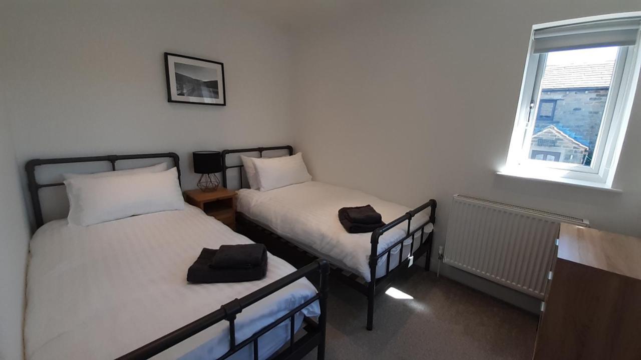 Lane End Cottage Holmfirth - Panoramic Views, Modernised With Offroad Parking Extérieur photo